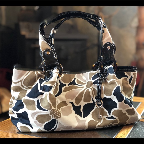 Fossil Handbags - Fossil floral foliage spring purse bag